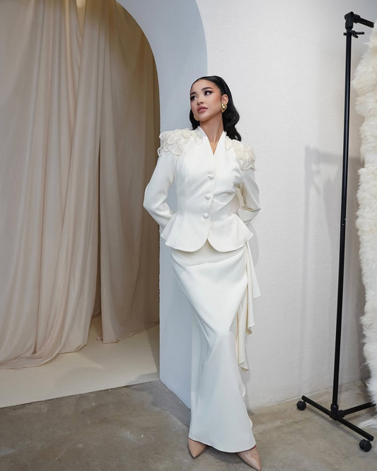 White Aya Set