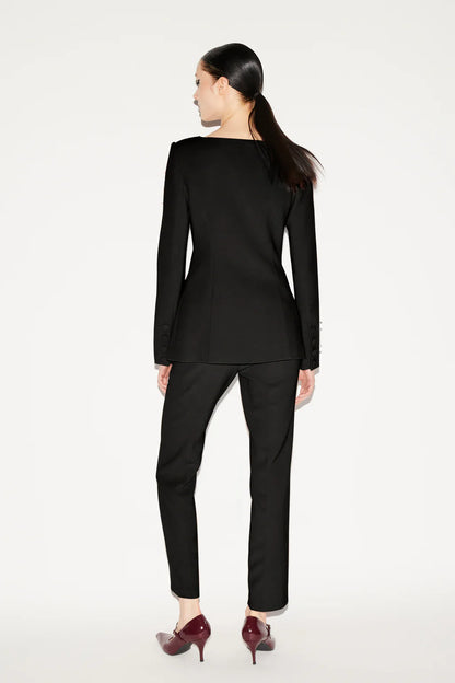 Wells Suit